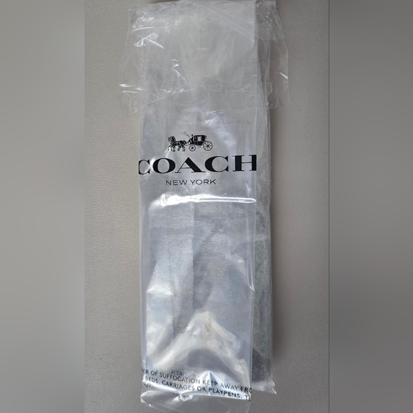 Coach Luggage Tag - Picture 2 of 6